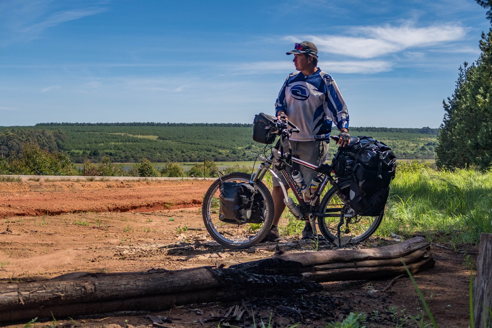 Cicyling to Mbeya in Tanzania ofer the Rift Valley .